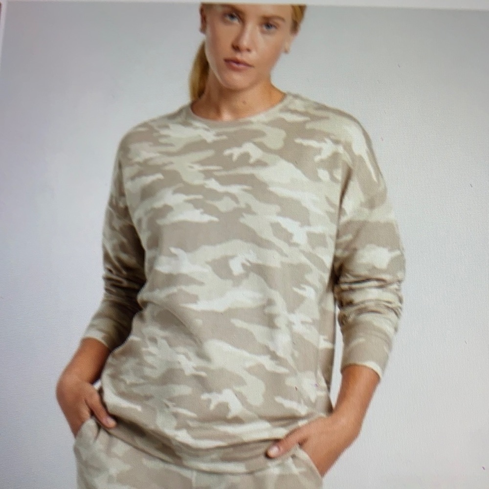Athleta Studio to Street Camo Sweatshirt M